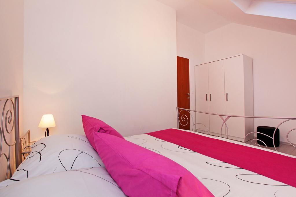 Apartments Park Vela Luka Habitación foto